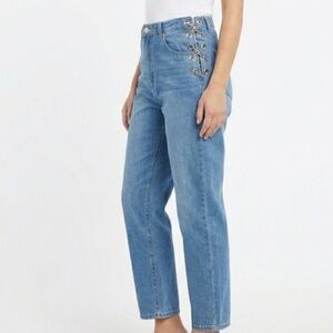 Eyelet Chain Boyfriend Denim High Rise 4 Pocket Jeans 6/8 Sz 29 Feminine Sexy